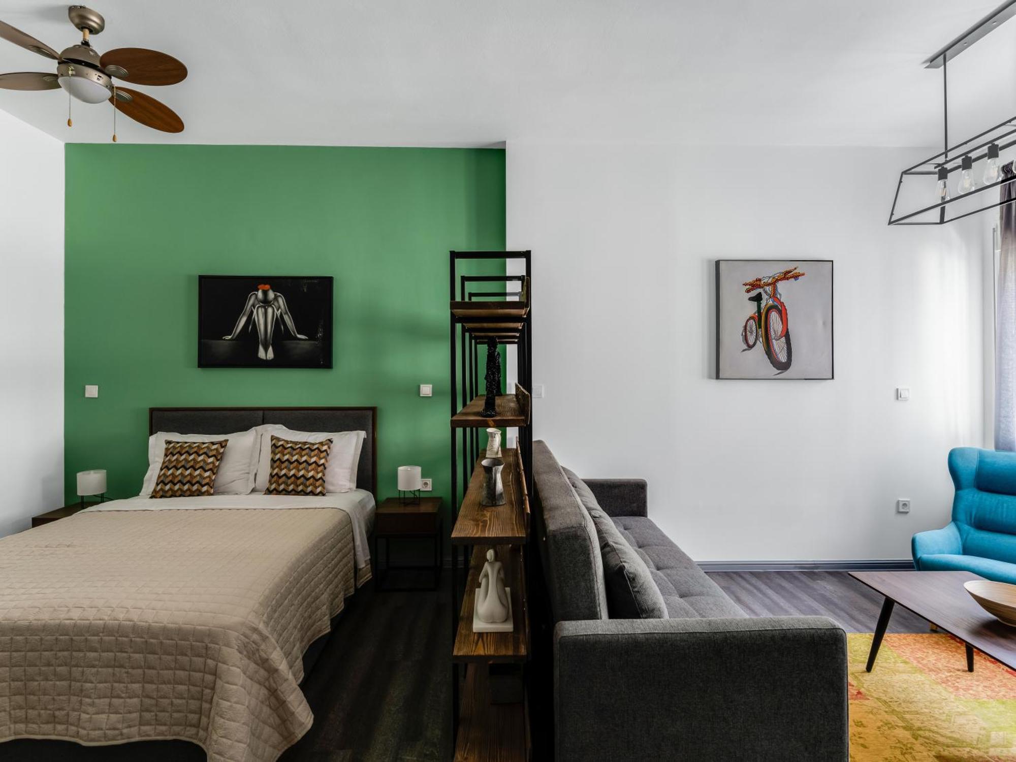 Yalarent Luxury Apartments In The Heart Of The City Атина Екстериор снимка